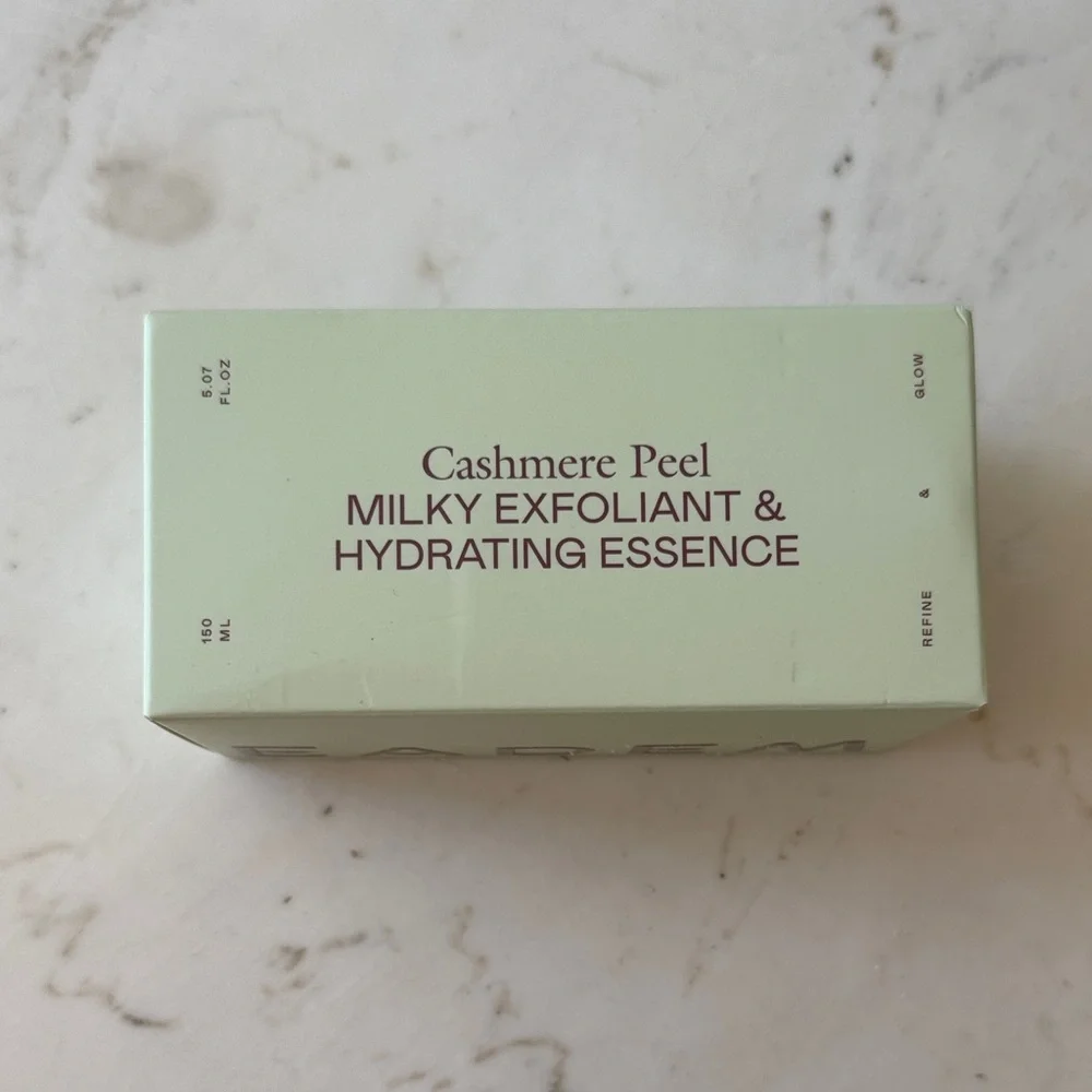 Cashmere Peel Milky Exfoliant & Hydrating Essence - Mint